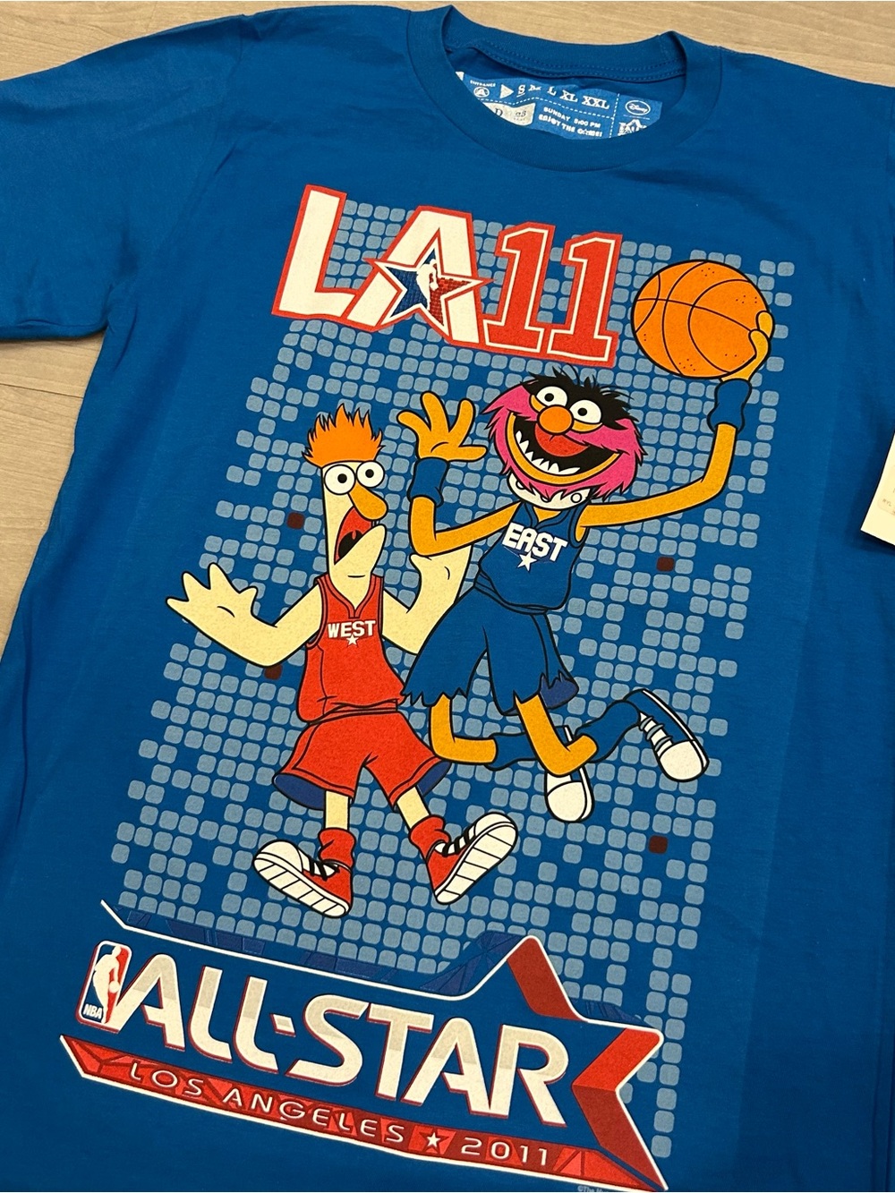NWT NBA All Star Los Angeles 2011 Disney Muppets Basketball Graphic Tee Men’s S